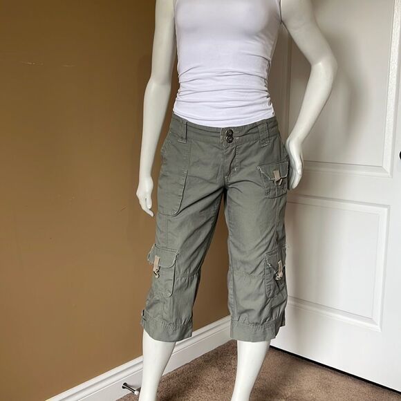 Women capris/Size 13/low cut - Picture 1 of 10